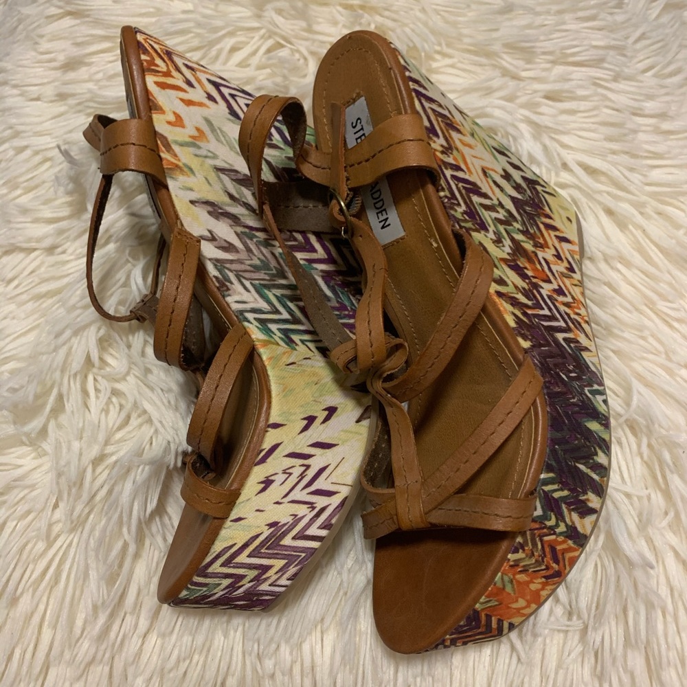 Steve Madden P James wedge sandals- never worn
